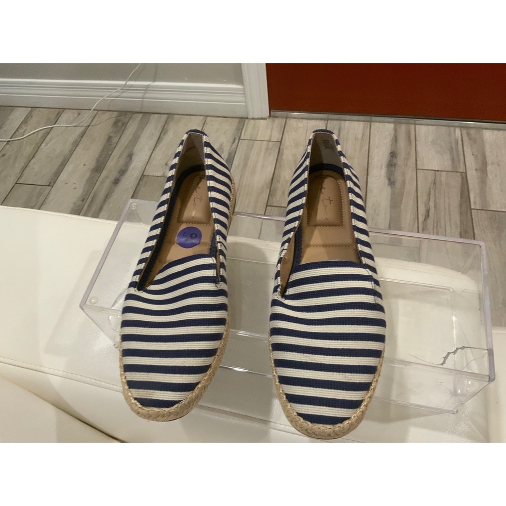 Brand Me too Navy Blue‎ White Striped Canvas Espadrille Loafers Flats Womens 8.5
